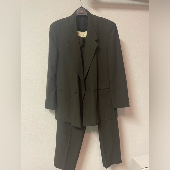 Free Fall Men’s Dark Green Tweed Suit Size Medium - Picture 2 of 10